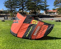  Psycho 8 metre kitesurfing kite