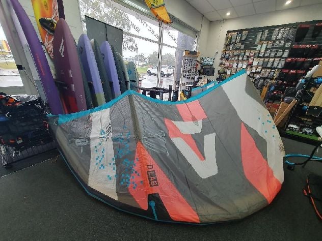 2023 Duotone Evo Dlab - 9 metre