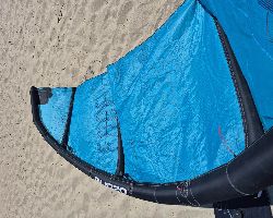 Ozone Edge 7 metre kitesurfing kite