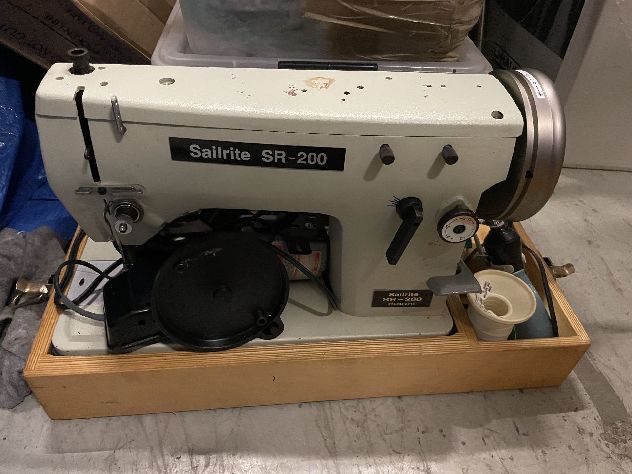 2007 Used, Like New Sailrite 200 Sewing Machine Portable..But Heavy...