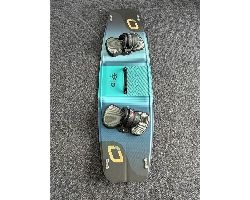 Ozone Code V4 138 cm kiteboarding twintip