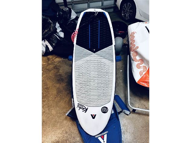 2025 Armstrong Surf 28L  Ex Demo Like New - 4' 3"