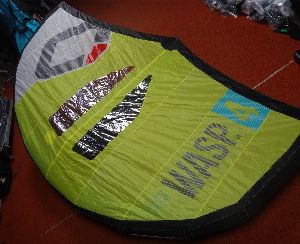 2021 Ozone Wasp V2 - 4 metre