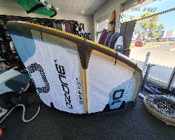 Ozone Enduro V5 Ultra X 10 metre kitesurfing kite