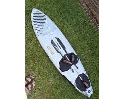 Quatro Pyramid 99 99 litre 232 cm windsurfing board