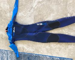 Gul Vortex 3/2 Steamer Medium/Tall Welded Seams 3M Gul Vortex 3/2 Steamer Wetsuit M/T other random stuff