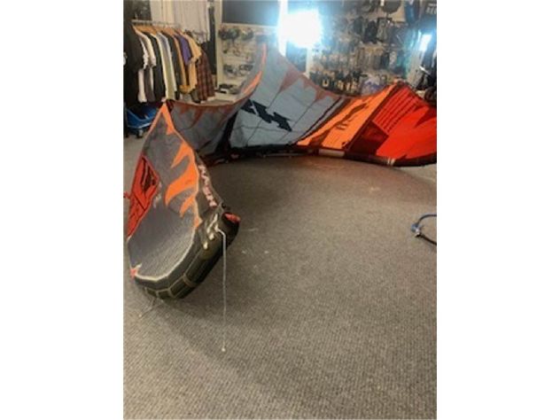 2020 Naish Slash - 7 metre