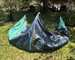 Airush One Ultra 8 metre kitesurfing kite