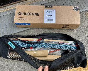 2025 Duotone Click Bar