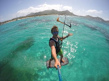 Cool Strapless Tricks with a Twintip/Surfboard - Kitesurfing News