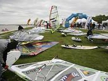 The 2008 PWA Surf World Cup Podersdorf - Day Three - Windsurfing News