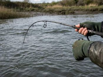 Trevally on the Jig: Estuary and Reef Technique