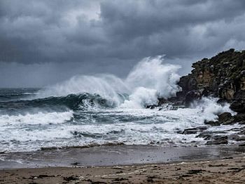 MJO Fires East Coast Swell: Plan Your Week