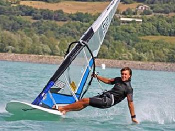 New talent signs for Angulo - Windsurfing News