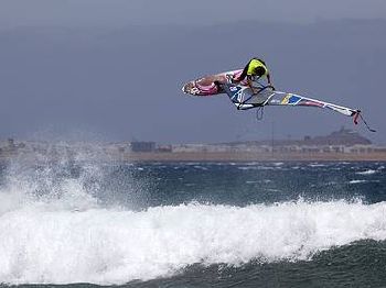 Gaastra 2010 - The guys at Gaastra have started to upload their 2010 ranges to t - Windsurfing News