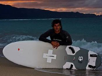 Brit Back On Tour - 2010 will see the return of Dan Ellis to PWA slalom with his - Windsurfing News