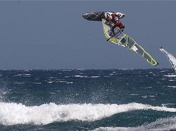 Dialled Dany Style - Dany Bruch has unleashed a new video showing him fully dial - Windsurfing News
