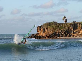 At Home With Kauli - The guys at Umi Pictures go hang out with Kauli Seadi in hi - Windsurfing News