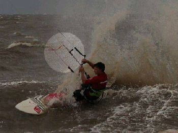 Brisbane Introduces L Plates for Learner Kitesurfers - Kitesurfing News