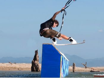 Andy Gordon and Aaron Hadlow are BACK! - Kitesurfing News
