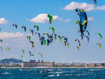 Has windsurfing dashed the future of Kiteboarding? - Kitesurfing News